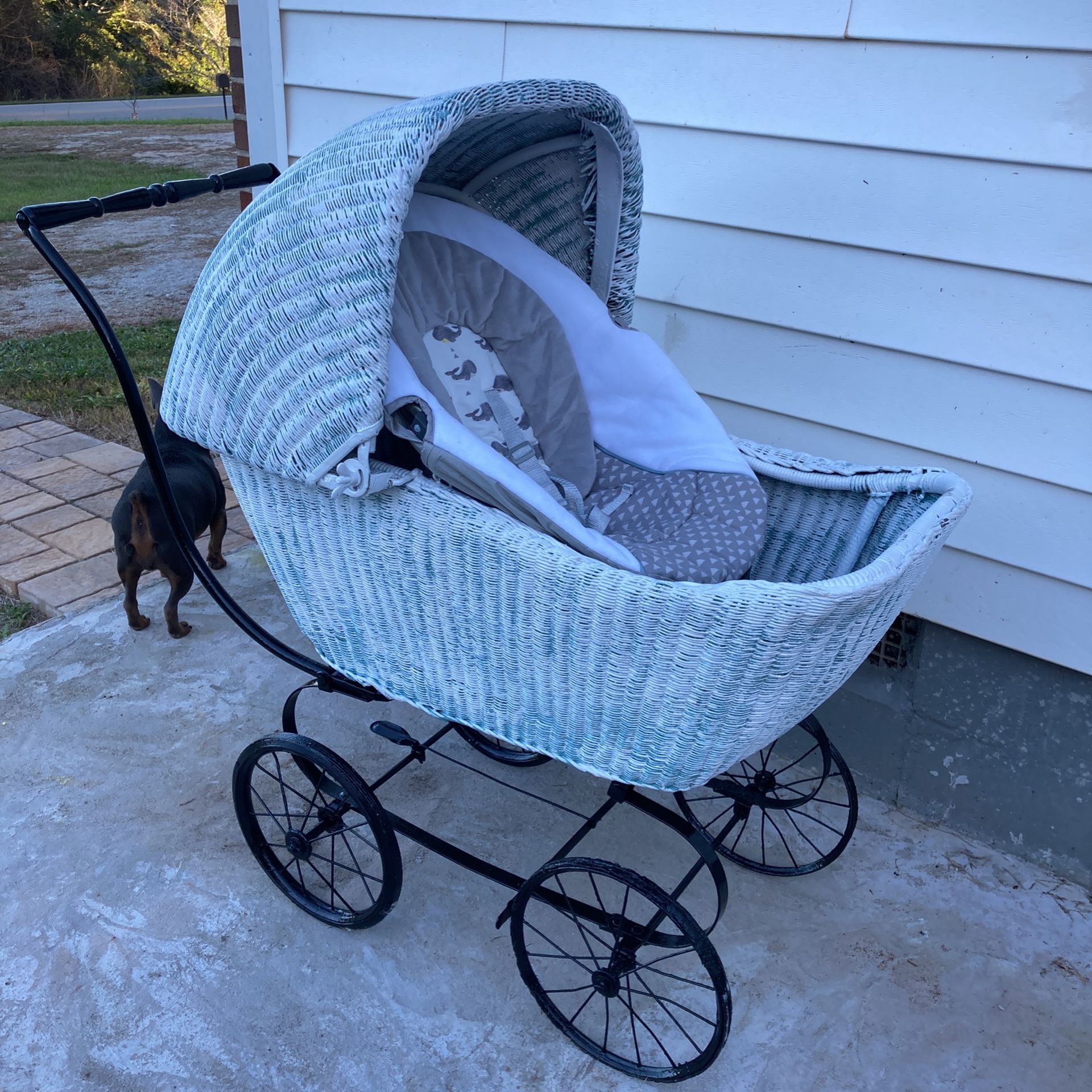 FREE Delivery 1935 Vintage baby carriage