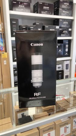 Canon 200-800mmRF f/6.3 IS USM