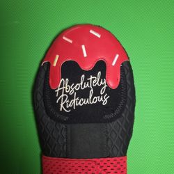Absolutely Redicules Aria Sliding Mitt