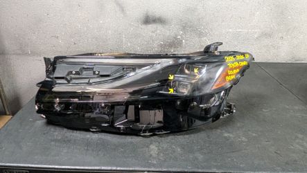 2025-2026 TOYOTA CAMRY LEFT HEADLIGHT DOUBLE BEAM OEM USED #10867