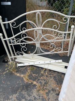 Full size bedframe