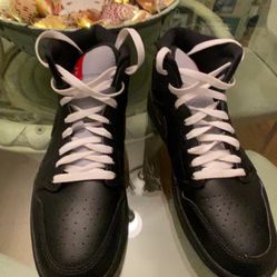 Jordan 1 Blsck White Tiny Bit Of Red Reflective Back