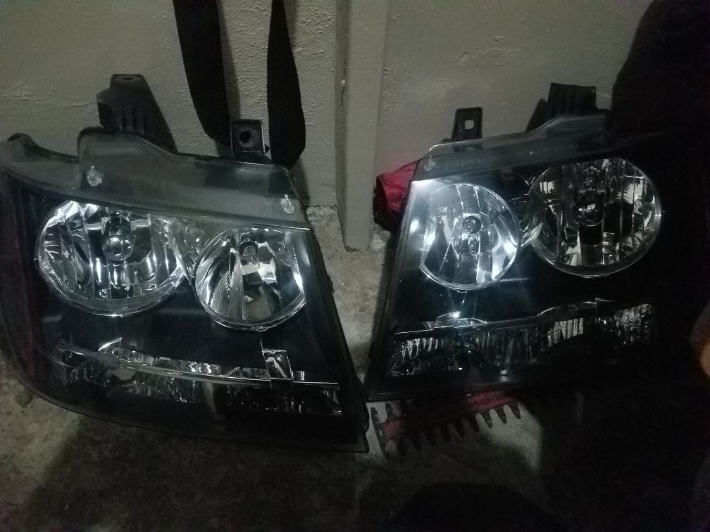 Chevy Avalanche, Tahoe, surburban headlights
