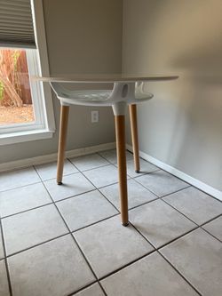 Round White Craft Table with Wood Legs