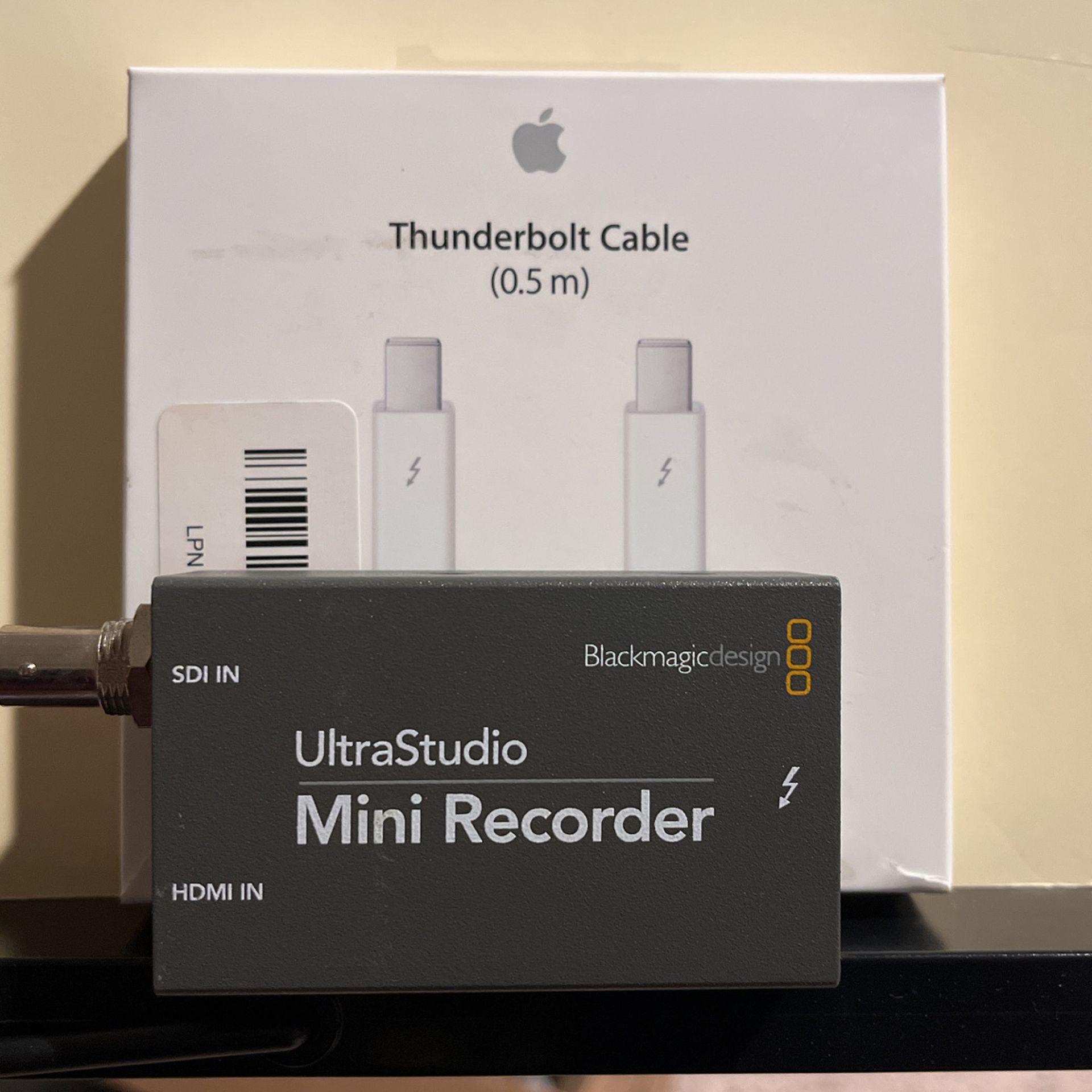 Blackmagic UltraStudio Mini Recorder w/ Apple Cable 