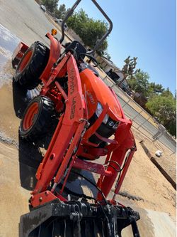 Tractor