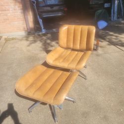 4 Hands Distressed Camel Leather Chair 