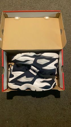 Nike diamond turf sneaker (10.0)