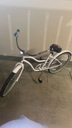 White 24” SHWINN  Cruiser w/ Wide Floral Padded Seatl