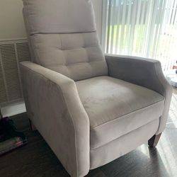Cindy Crawford Platinum Color Couch And Recliner Chair 