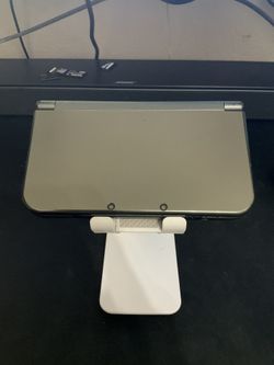 New Nintendo 3DS XL/128GB/4000+Games