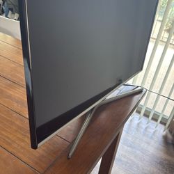 32’ Smart tv/ monitor 1080p