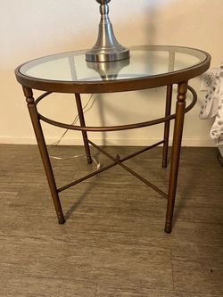 2 Accent Tables