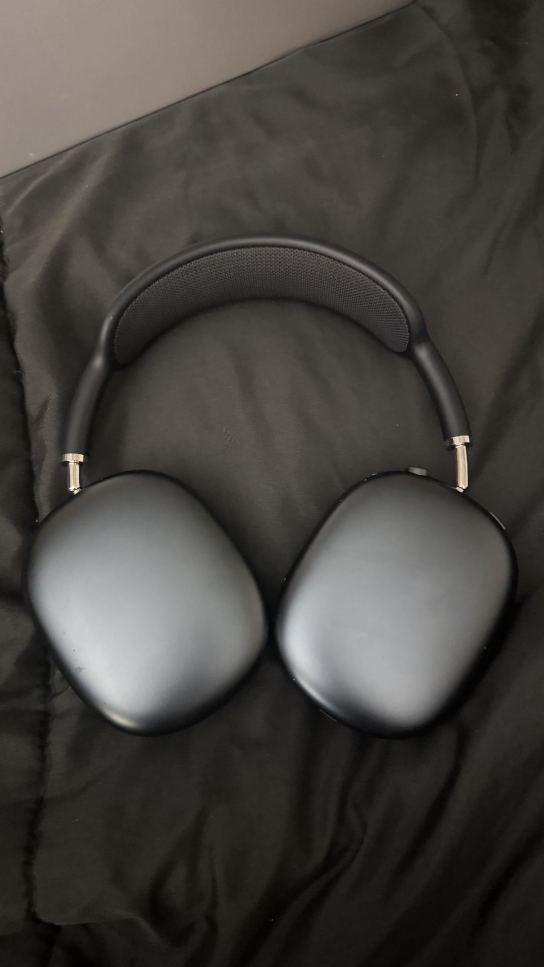 Apple headphones