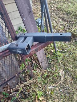 Dual 2-in Trailer Hitch