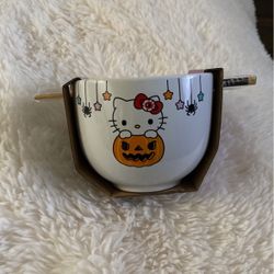 Hello Kitty Halloween Ramen Bowl 