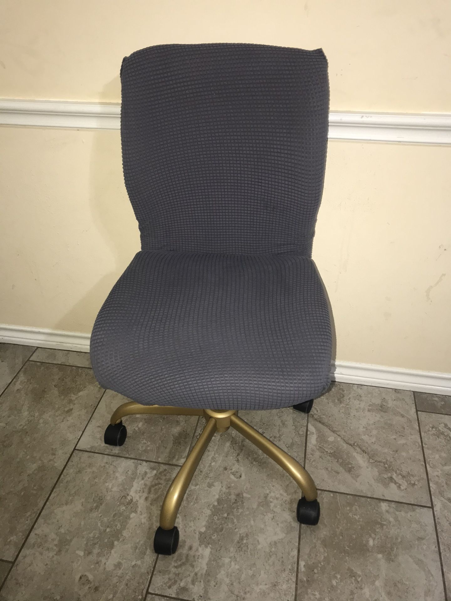 Office Chair Very Nice With Free Chair Cover
