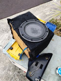 8 In Sub With Box Kenwood Speaker