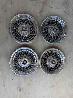 Vintage GM Buick wire spoke wheel covers