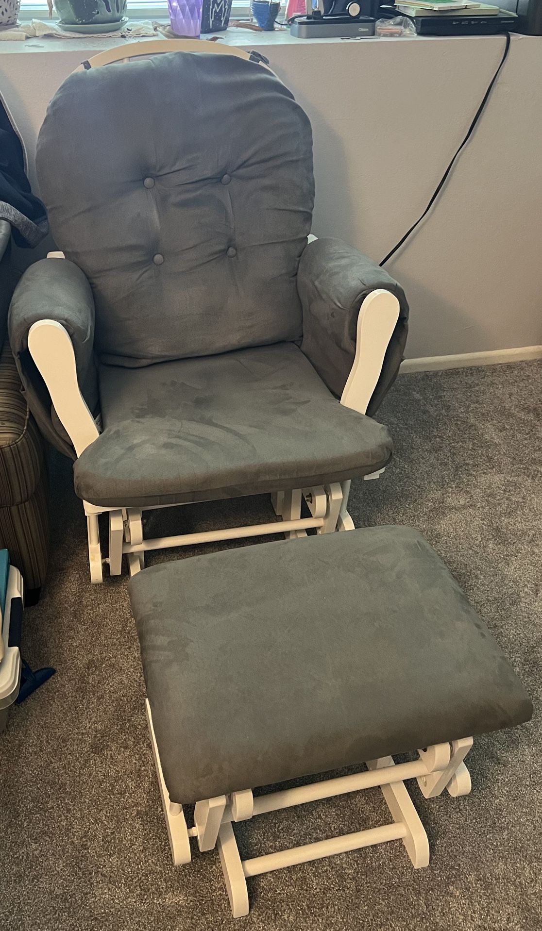 Glider With Foot Stool