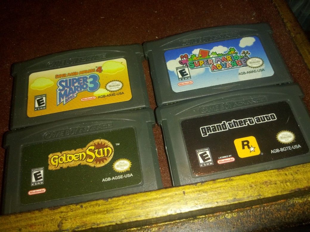 Nintendo Game Boy advanced four-game lot
