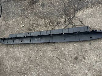 2006-12 MERCEDES GL450 X164 RIGHT PASSENGER SIDE ROCKER PANEL BRACKET OEM