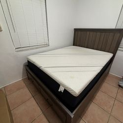 Bed set/ FRAME AND MATRESS