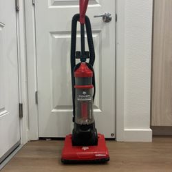 Used Dirt Devil corded vacuum 