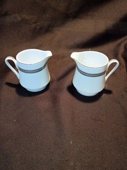 Creamer pitchers (2)