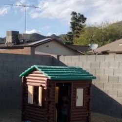 Little Tikes Log Cabin 