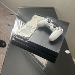 1TB PlayStation 4 W/controller 