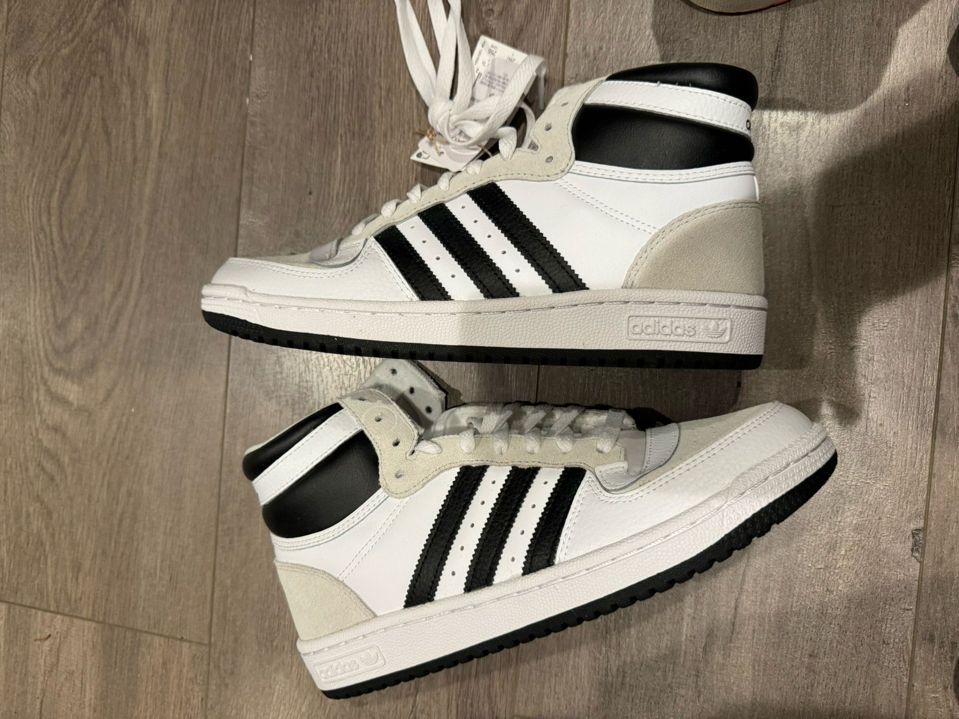 Adidas High Top Size 8 Men New No Box