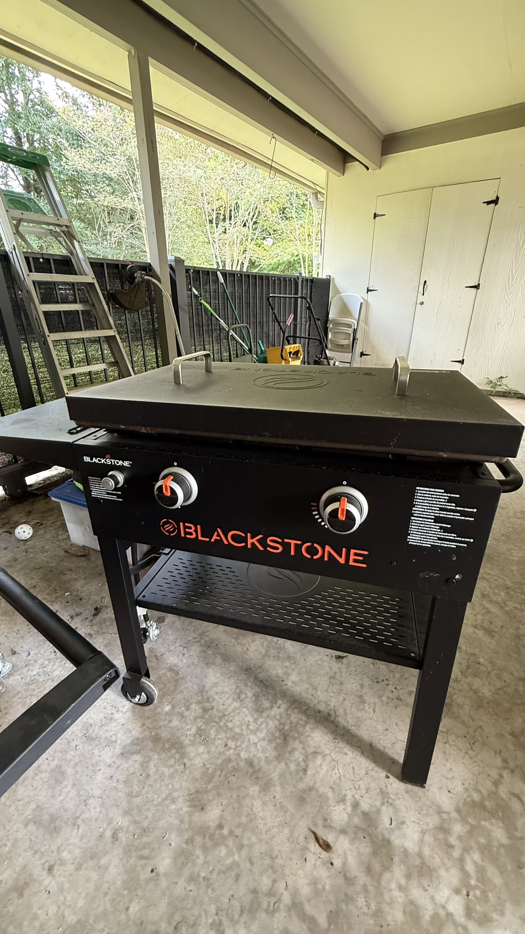 22” BLACK STONE GRILL