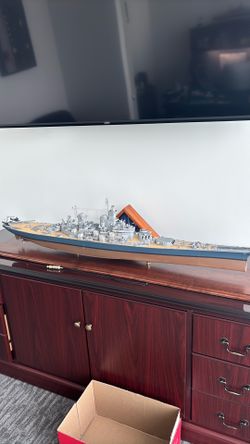 Model ship Missouri