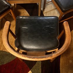 4 Mid-Century Modern Dining Chairs $222