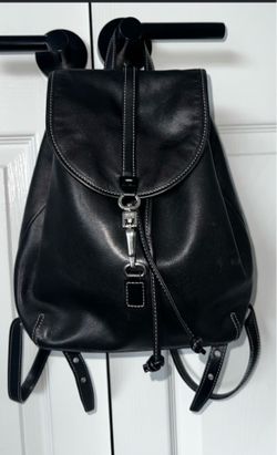 Pretty Coach bag pack ( Ask for Price)