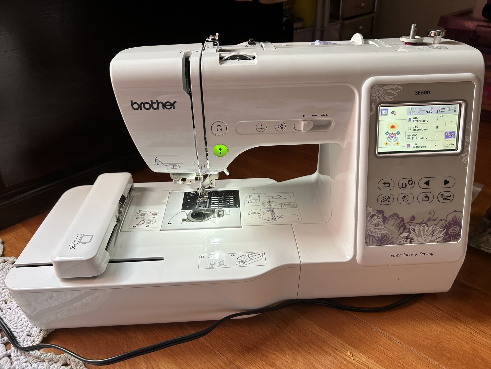 Brother SE600 Embroider And Sewing Machine