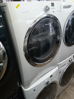 Electrolux stackable front load washer and dryer set - Free delivery