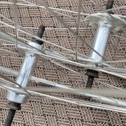 SURLY FLIP FLOP SEALED BEARING FIXED GEAR SINGLE SPEED HUBS SET (RIMS ARE BENT)