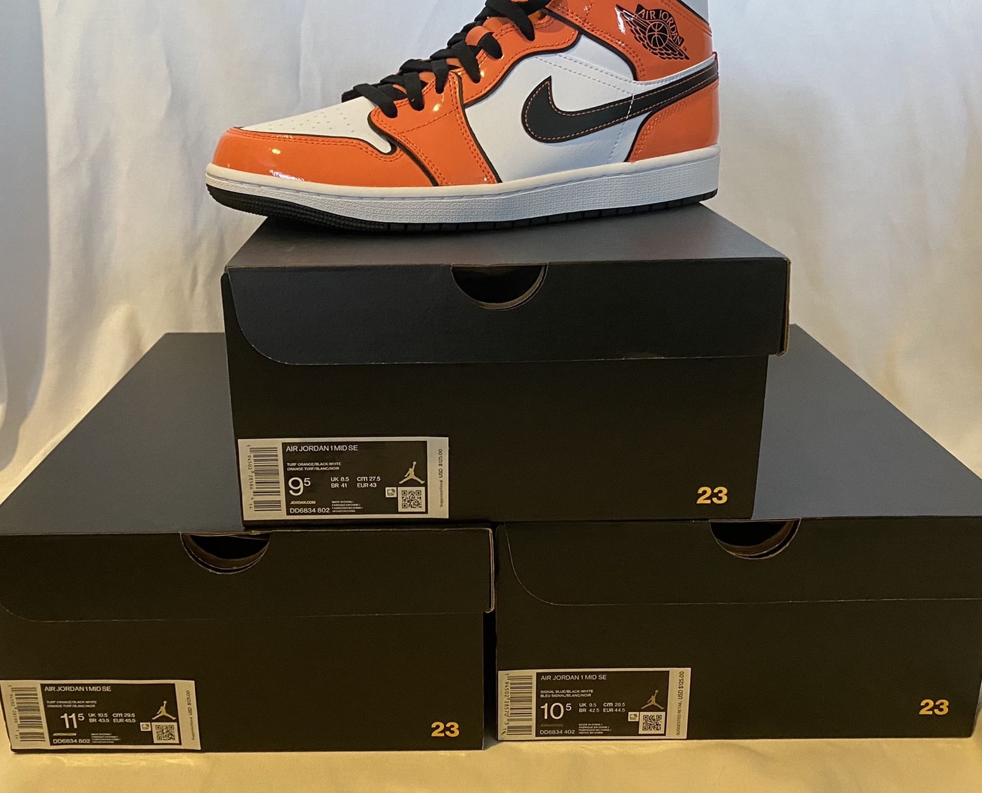 DS Turf Orange Jordan 1 Mids Sizes 9.5, 10.5, 11.5