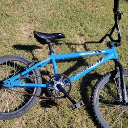 Redline BMX 150