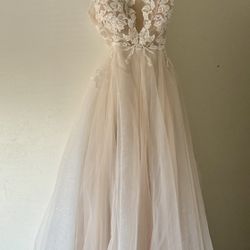 Signature Galina Wedding Dress & Veil
