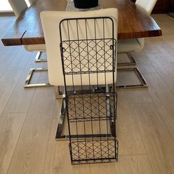 Black Steel Magazine Rack