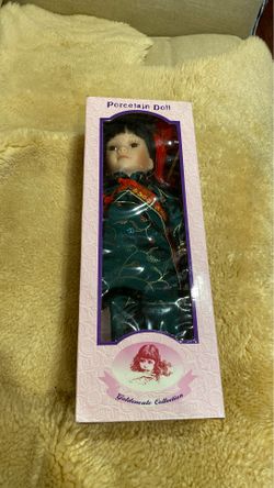 Cathay limited edition Mulan doll