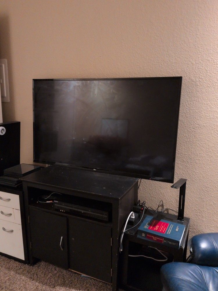 55" LG TV