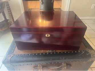 100 cigar humidor seasoned