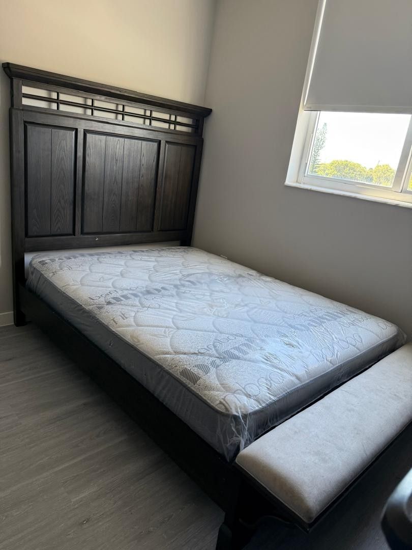 NEW MATTRESS FULL SIZE PLUSH WITH BOX SPRING 