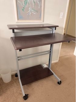 Standing desk