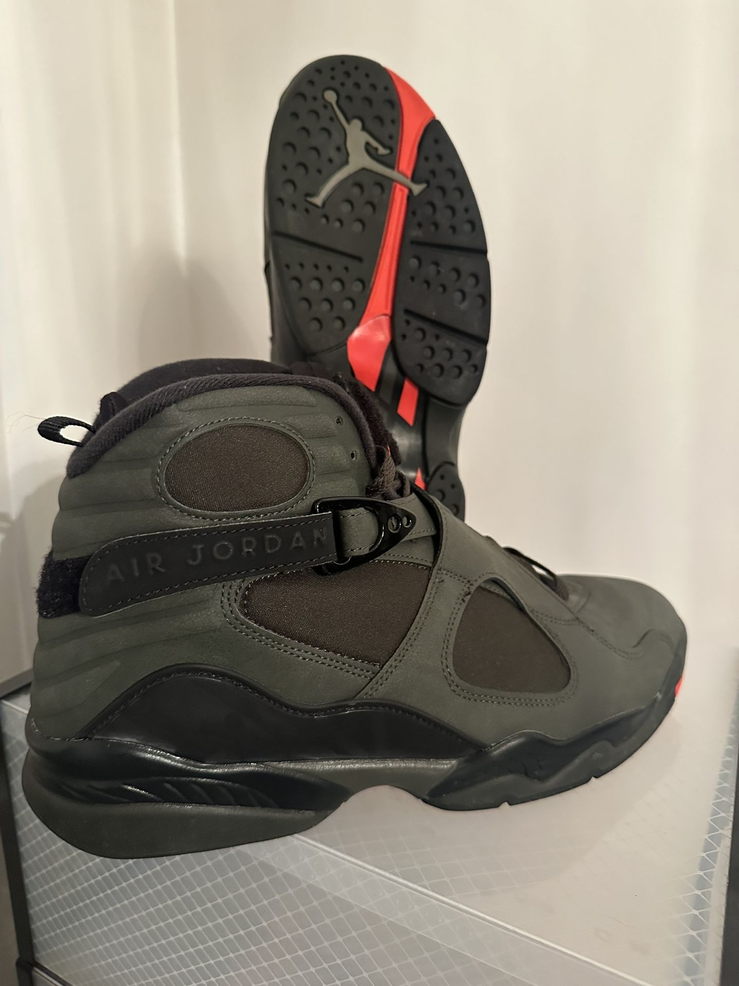Jordan 8 Retro “Take Flight Olive”