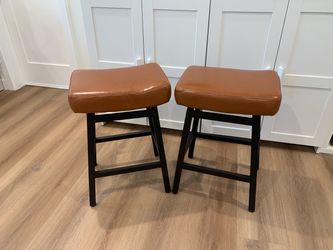 24'' Backless Faux Leather Upholstered Saddle Stool Chair Set of 2. Brown